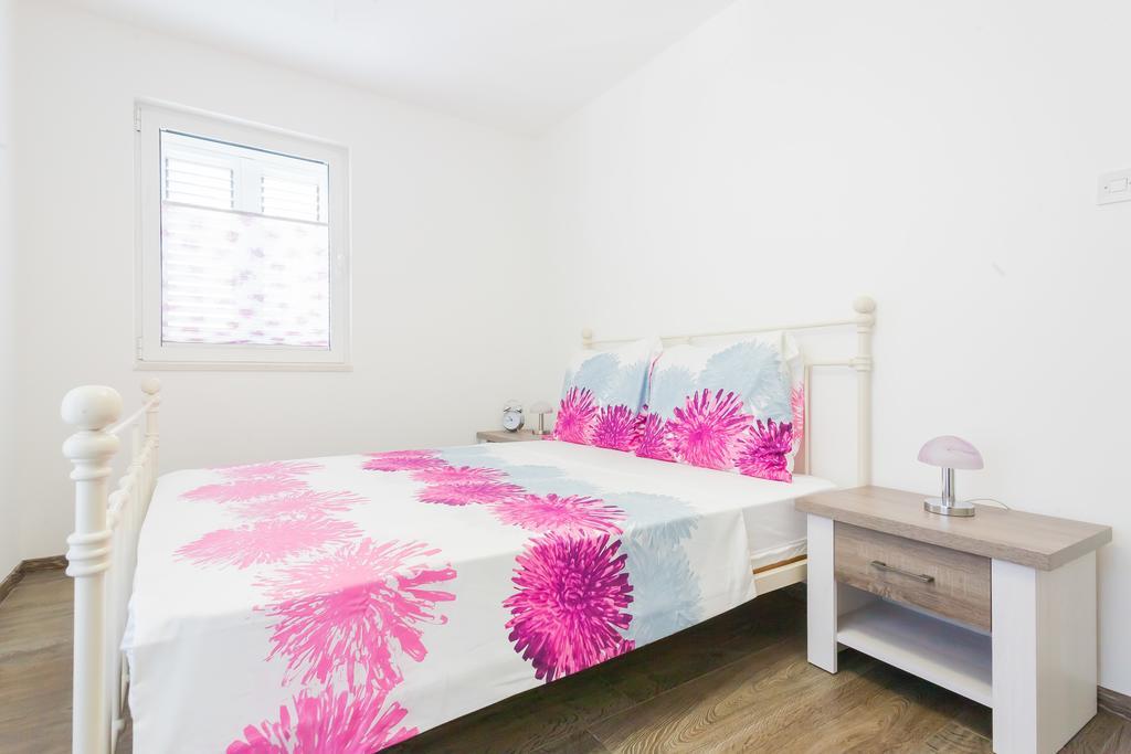 Apartment Mia Sveti Stefan Dış mekan fotoğraf